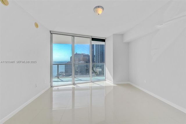 495 Brickell Ave 2103, Miami, FL 33131