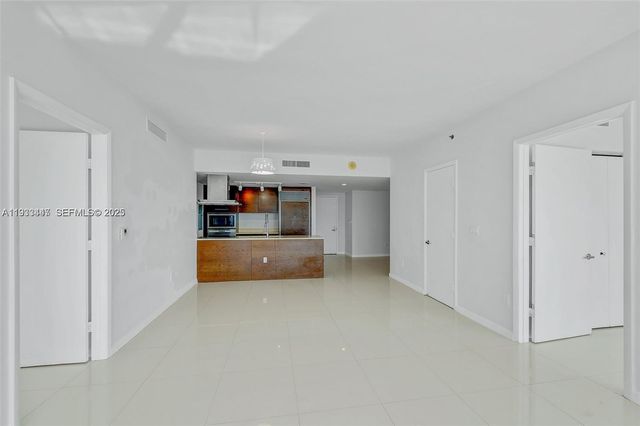 495 Brickell Ave 2103, Miami, FL 33131