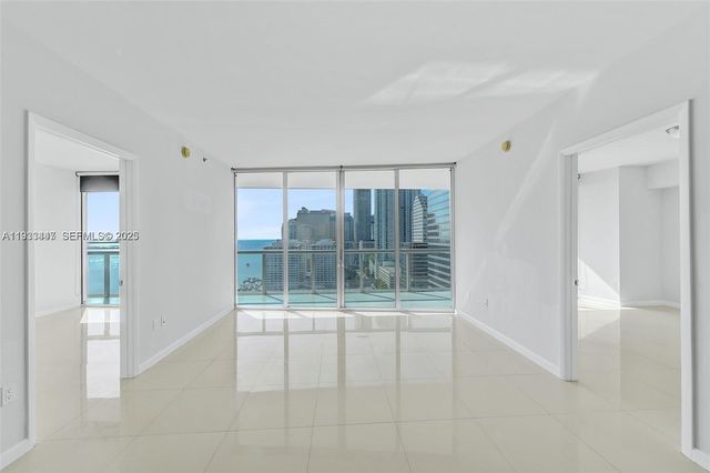 495 Brickell Ave 2103, Miami, FL 33131