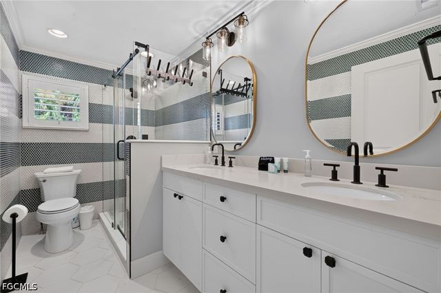 1206 Par View DR, Sanibel, FL 33957