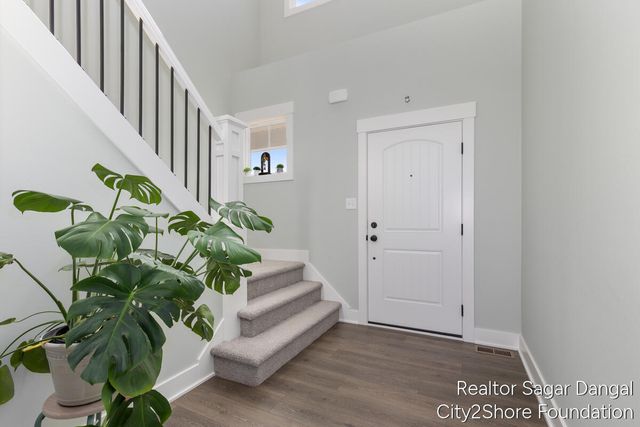 5961 Claymont Court, Caledonia, MI 49316