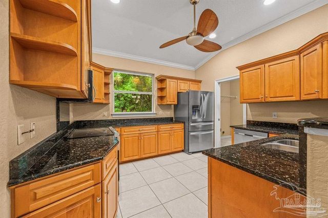 4610 Peacock Dr, Pensacola, FL 32504