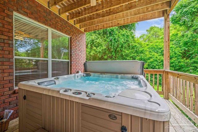 4610 Peacock Dr, Pensacola, FL 32504