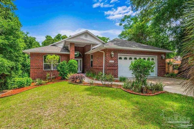 4610 Peacock Dr, Pensacola, FL 32504