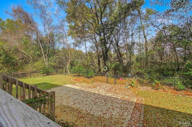 4610 Peacock Dr, Pensacola, FL 32504