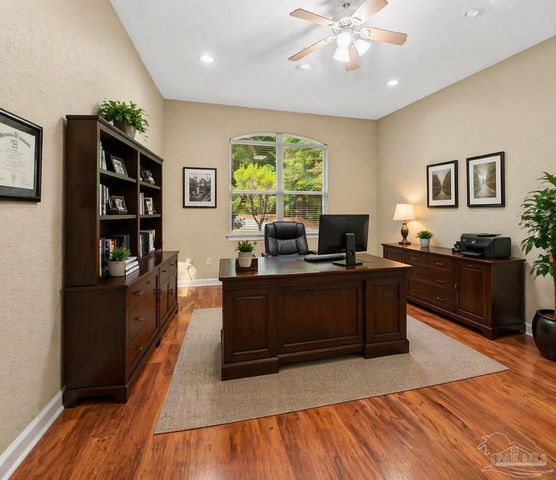 4610 Peacock Dr, Pensacola, FL 32504
