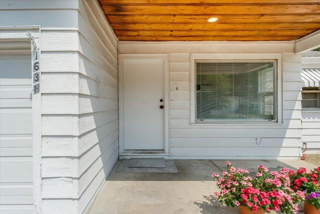 1638 S Faulders Ln, Wichita, KS 67208