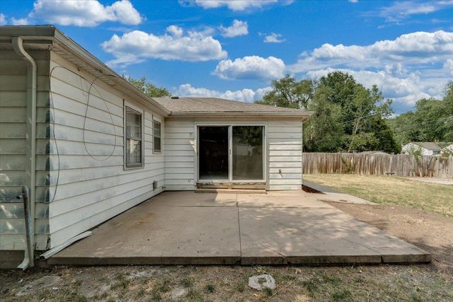 1638 S Faulders Ln, Wichita, KS 67208