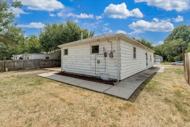 1638 S Faulders Ln, Wichita, KS 67208