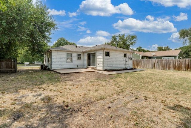 1638 S Faulders Ln, Wichita, KS 67208