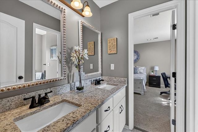 26418 W 109TH Terrace, Olathe, KS 66061