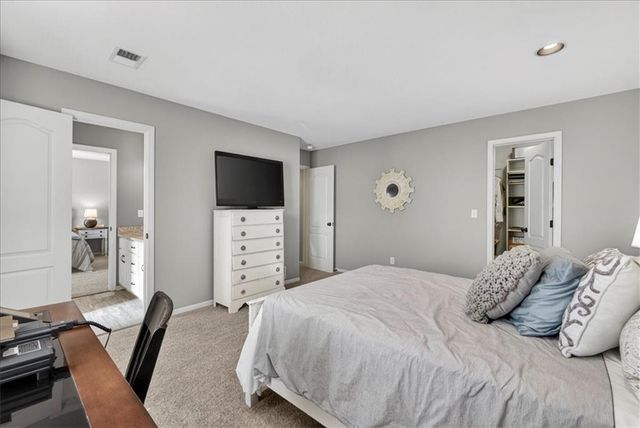 26418 W 109TH Terrace, Olathe, KS 66061