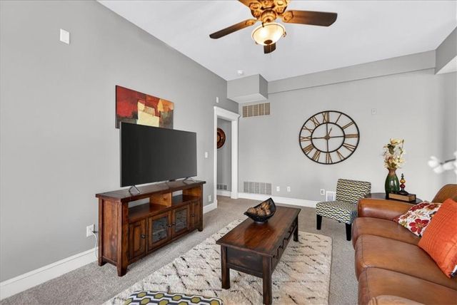 26418 W 109TH Terrace, Olathe, KS 66061