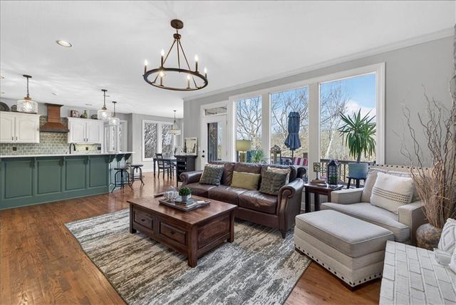 26418 W 109TH Terrace, Olathe, KS 66061