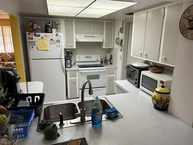 4517 NW 49th Street, Tamarac, FL 33319