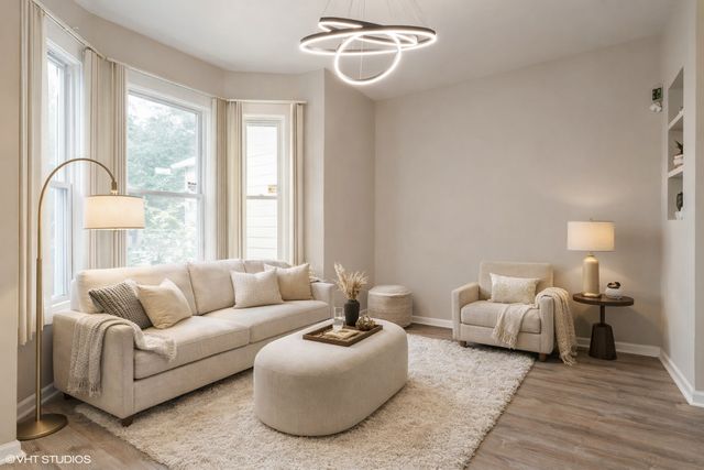 2823 E 93rd Street, Chicago, IL 60617