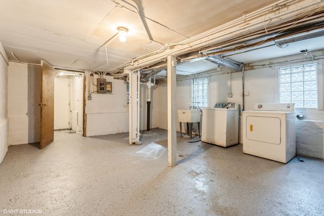 2823 E 93rd Street, Chicago, IL 60617