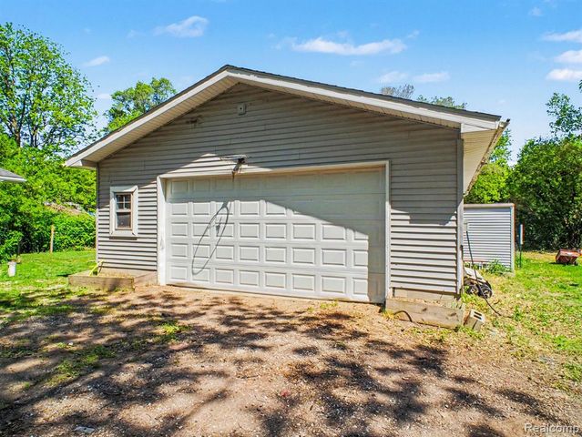 5272 W Frances Road, Clio, MI 48420
