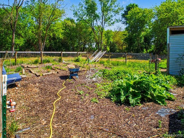 5272 W Frances Road, Clio, MI 48420