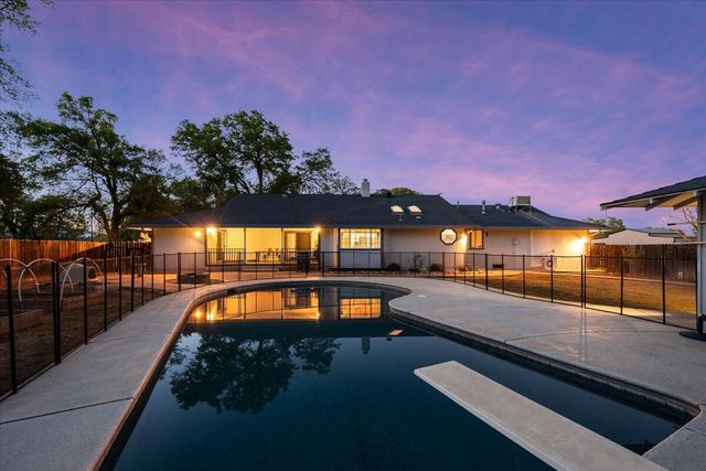 16703 Gas Point Road, Cottonwood, CA 96022