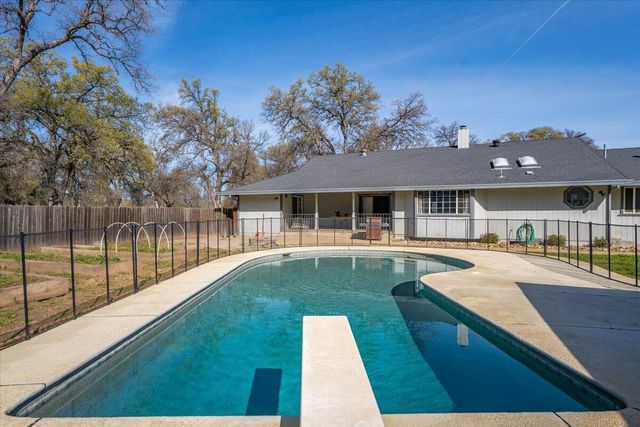 16703 Gas Point Road, Cottonwood, CA 96022