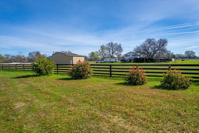 16703 Gas Point Road, Cottonwood, CA 96022