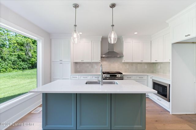 3314 Catalpa Farms Dr, Fisherville, KY 40023