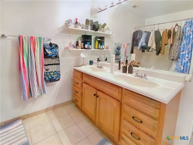 1149 Mira Loma Lane, San Marcos, TX 78666