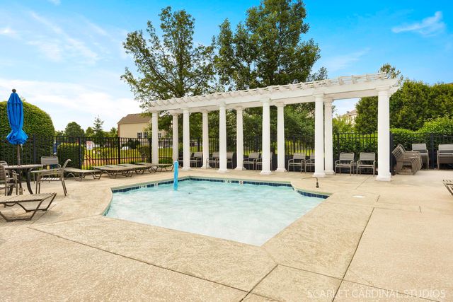 169 Lakeshore Drive, Oswego, IL 60543