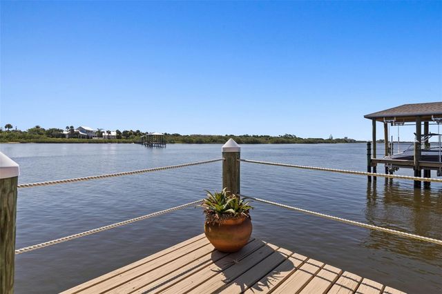 127 S RIVERWALK DRIVE, Palm Coast, FL 32137