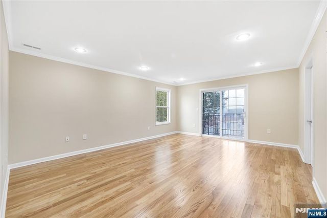 585 Mount Prospect Avenue, Clifton, NJ 07012