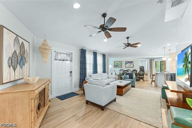 9792 Tonya CT, Bonita Springs, FL 34135