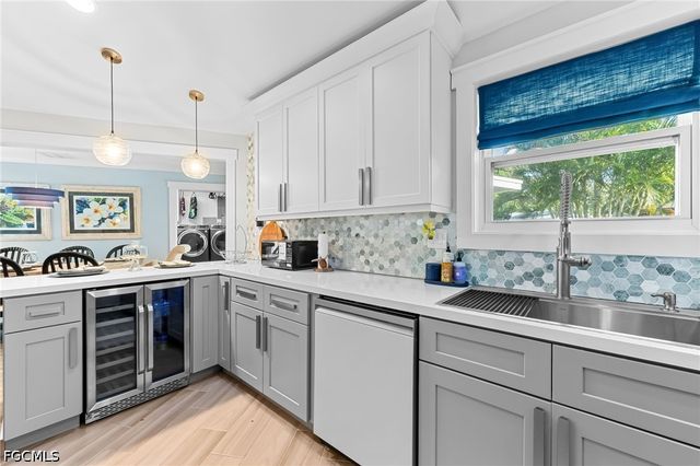 9792 Tonya CT, Bonita Springs, FL 34135