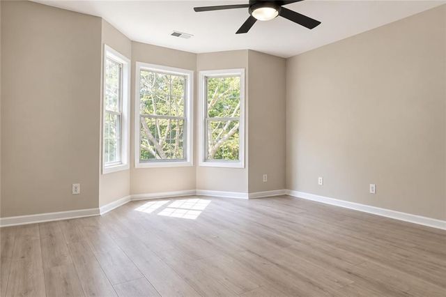 510 Parkstone Lane, Woodstock, GA 30189