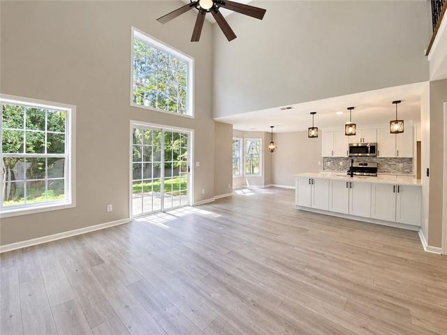 510 Parkstone Lane, Woodstock, GA 30189
