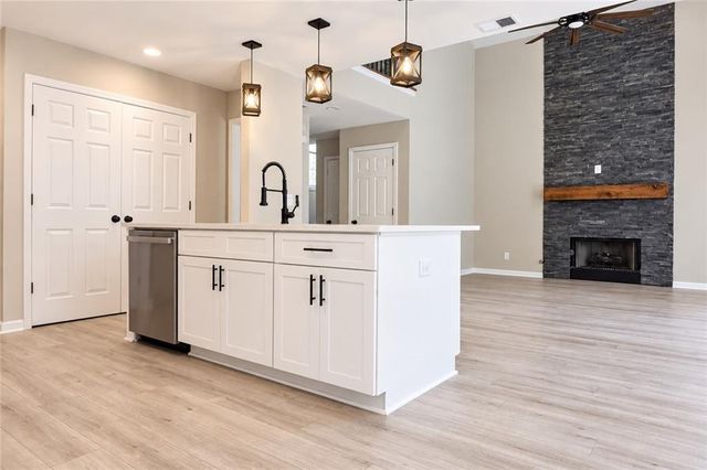 510 Parkstone Lane, Woodstock, GA 30189