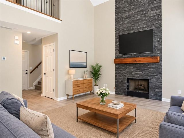 510 Parkstone Lane, Woodstock, GA 30189