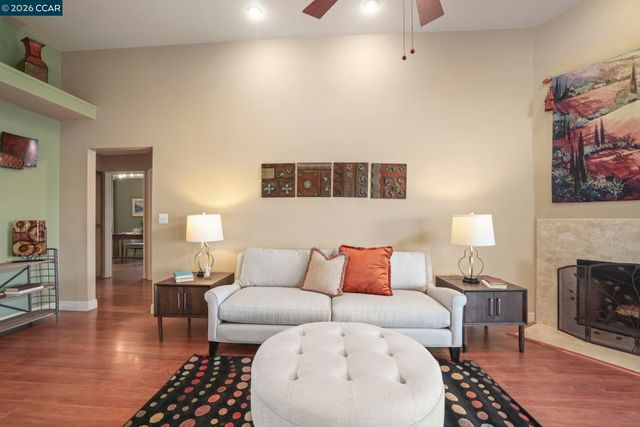 1109 Discovery Way, Concord, CA 94521