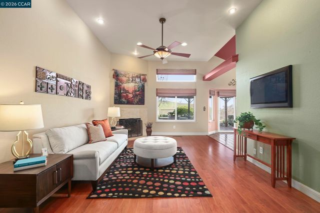 1109 Discovery Way, Concord, CA 94521