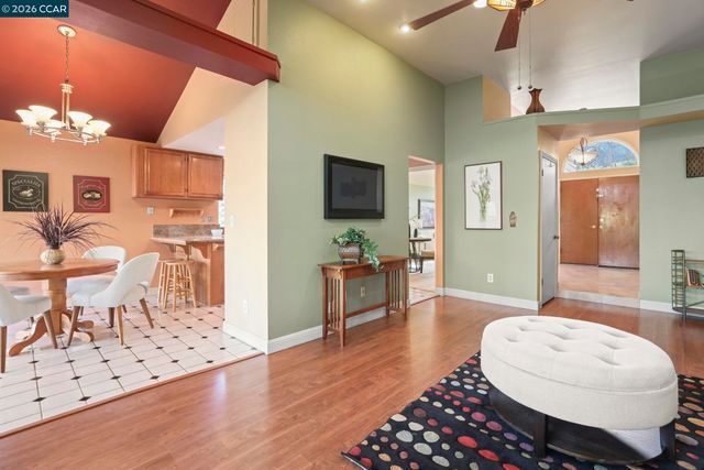 1109 Discovery Way, Concord, CA 94521