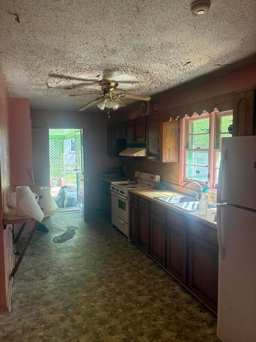 112 Garnet Street, Orangeburg, SC 29118