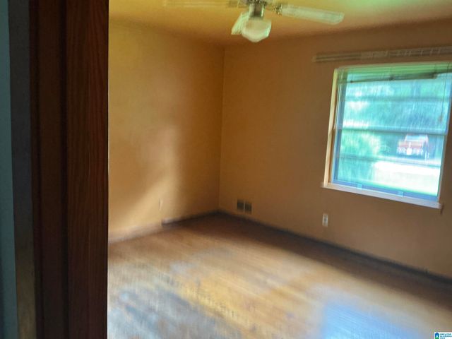 321 18TH COURT NW, Birmingham, AL 35215