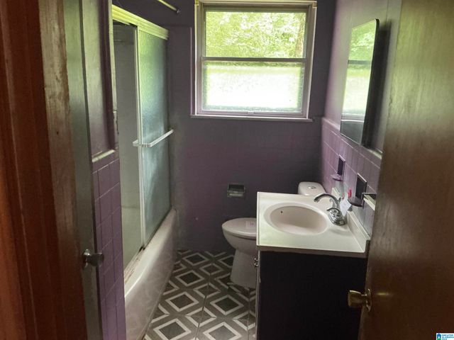 321 18TH COURT NW, Birmingham, AL 35215
