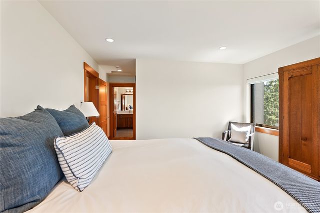 4320 Samish Crest Drive, Bellingham, WA 98229