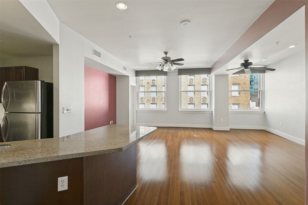 411 W 7th Street 707, Fort Worth, TX 76102 — exterior