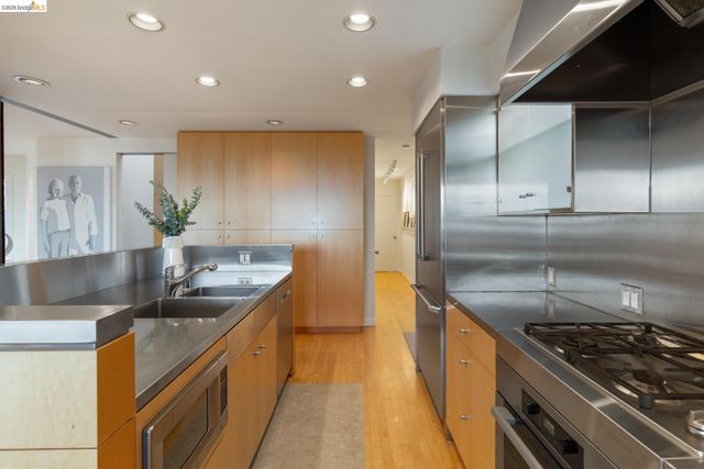 2 Gravatt Drive, Berkeley, CA 94705