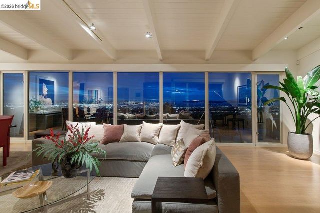 2 Gravatt Drive, Berkeley, CA 94705