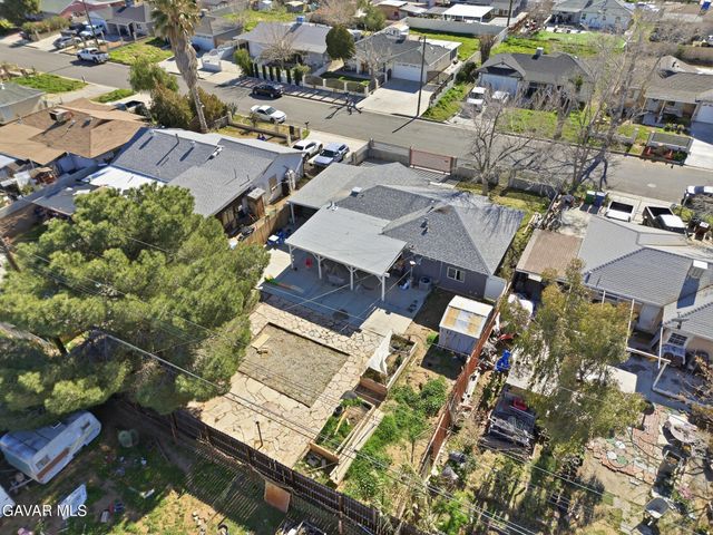 221 E Avenue P2, Palmdale, CA 93550