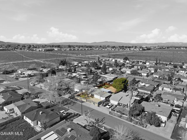 221 E Avenue P2, Palmdale, CA 93550