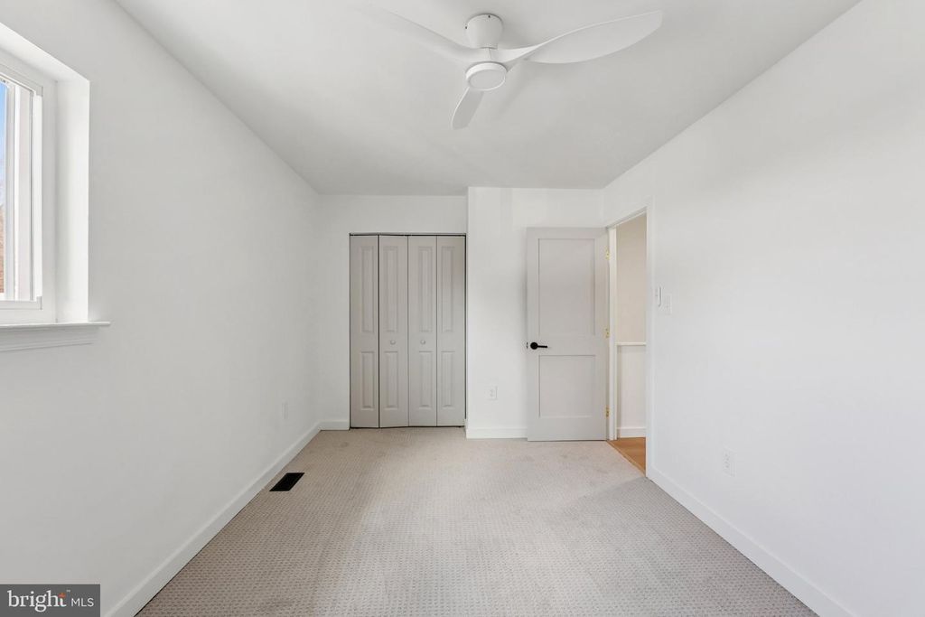 Image 22 of property listing at 3046 HEATHCOTE RD, Waldorf, MD 20602